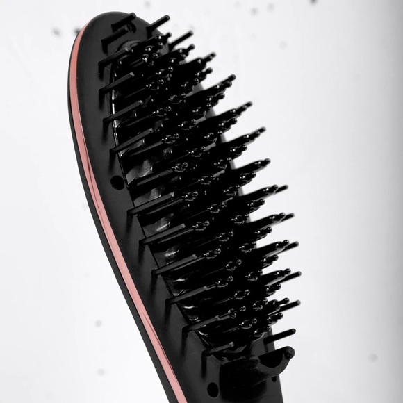 🌸FOXYBAE - ROSE GOLD STRAIGHTENING BRUSH🌸 - Picture 5 of 6